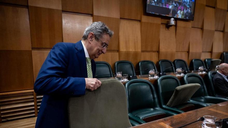 El pleno municipal acepta la renuncia de Julio Calvo (Vox): “Zaragoza podría ser una ciudad mejor si su ayuntamiento fuera mejor”