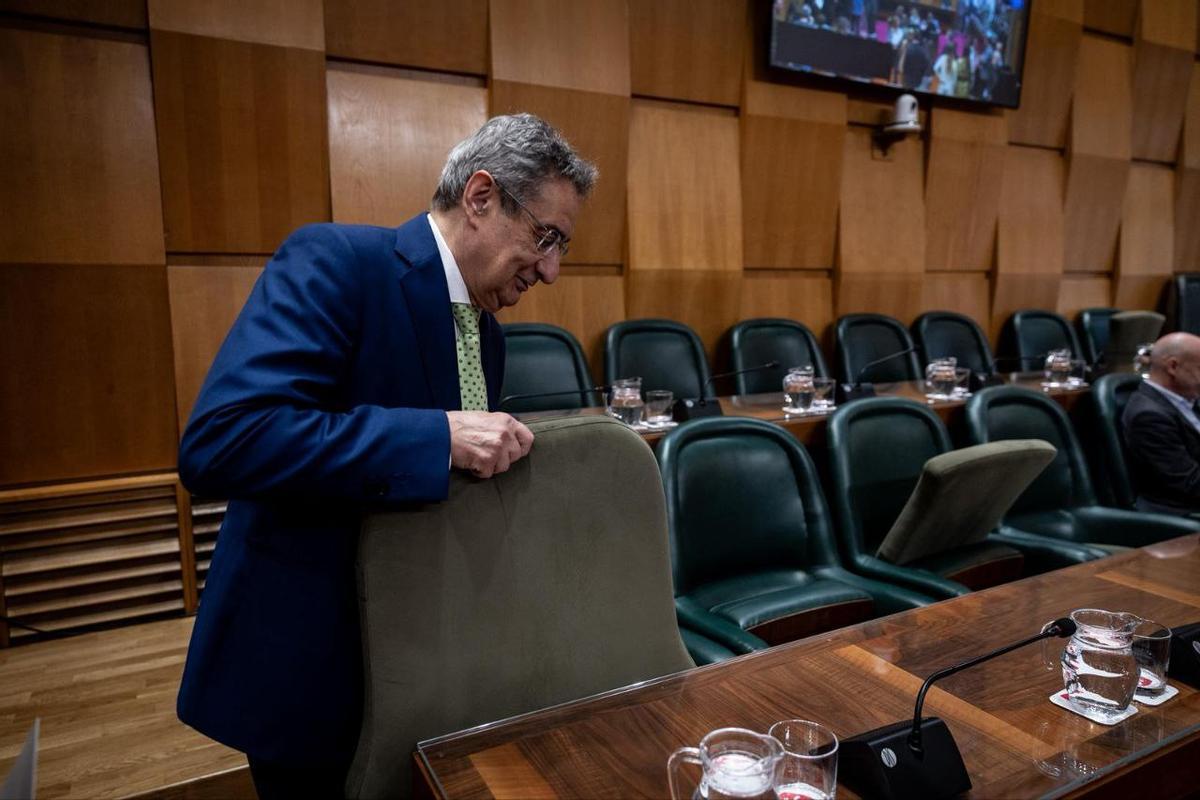 Pleno de renuncia del concejal de Vox, Julio Calvo, este martes en Zaragoza.