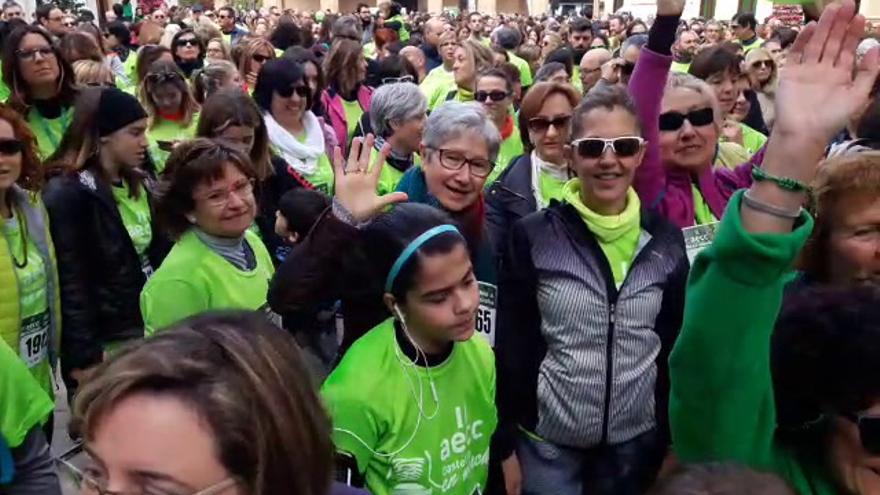 Castellón se tiñe de verde contra el cáncer