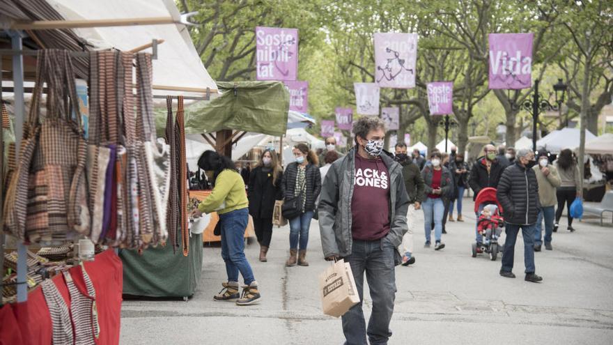 La Fira de Maig de Berga reneix malgrat la pluja i la situació sanitària