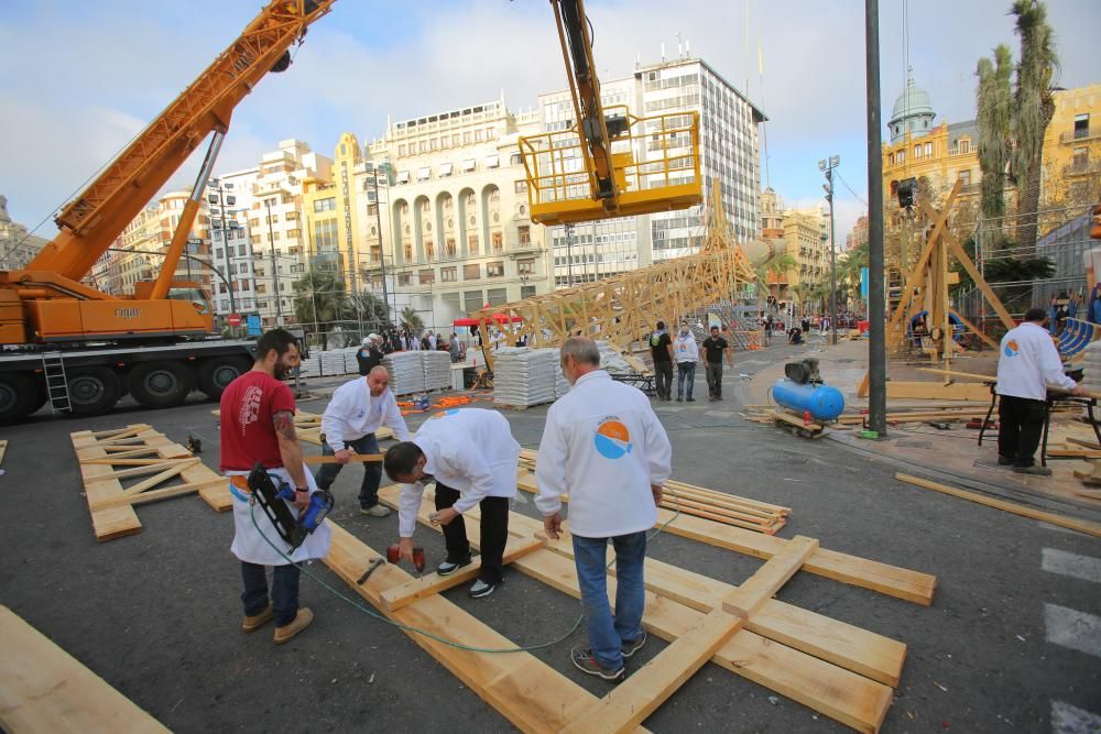 'Plantà' al tombe de la falla municipal