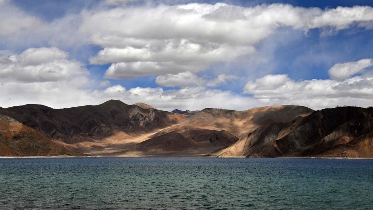 El lago Pangong, en Leh, zona fronteriza entre China e India.