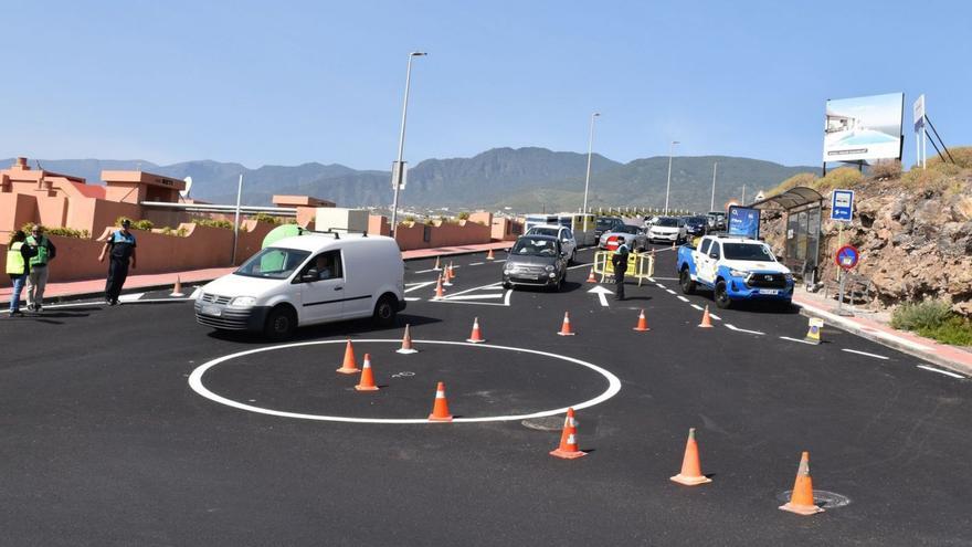Radazul Bajo estrena cuatro rotondas para mejorar la fluidez del tráfico