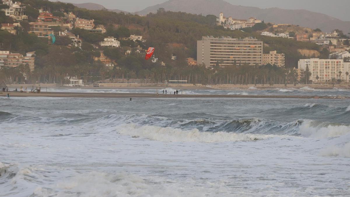 Temporal de viento y olas en la provincia de Málaga