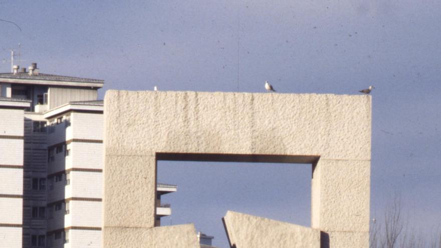 Monumento Puerta del Atlántico en Plaza de América // fdv