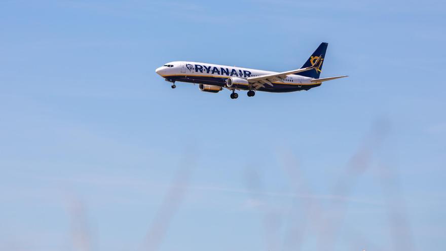 Davide de Biase: «Ryanair incumple la política de asiento gratis de los niños con sus padres»