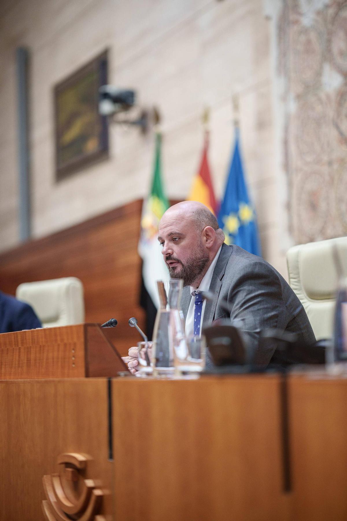 Fotogalería | Pleno de la Asamblea de Extremadura este jueves