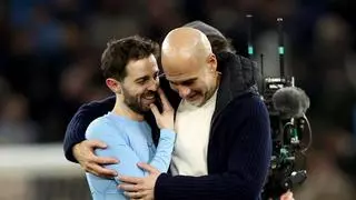 Giro radical en el City: Guardiola se queda y Bernardo Silva puede seguirle ante las dudas del Barça