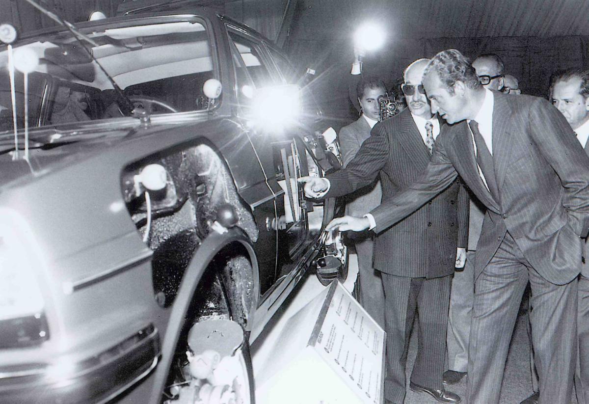 Almussafes 1976. La factoría Ford celebró en marzo de 2021 su 45º aniversario. La multinacional automovilística ha convertido Almussafes en uno de los grandes polos industriales de la Comunitat Valenciana. El rey Juan Carlos ha visitado la factoría en diversas ocasiones.