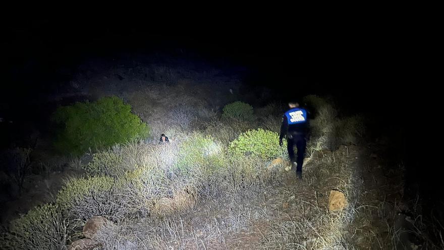 La Policía rescata a una anciana que se desorientó y terminó en el barranco de Las Vacas: «Socorro, no puedo más»