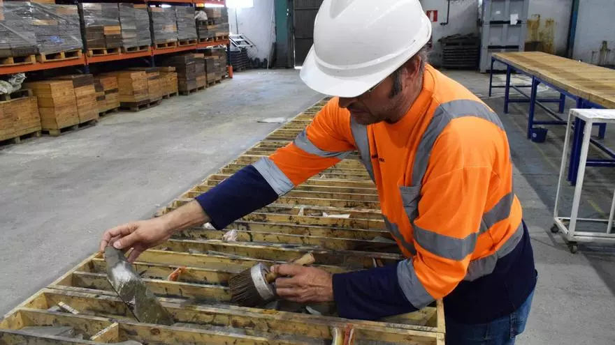 Enrique Olivas, gerente de geología de Minera los Frailes, explica el plan hídrico del proyecto de Aznalcóllar