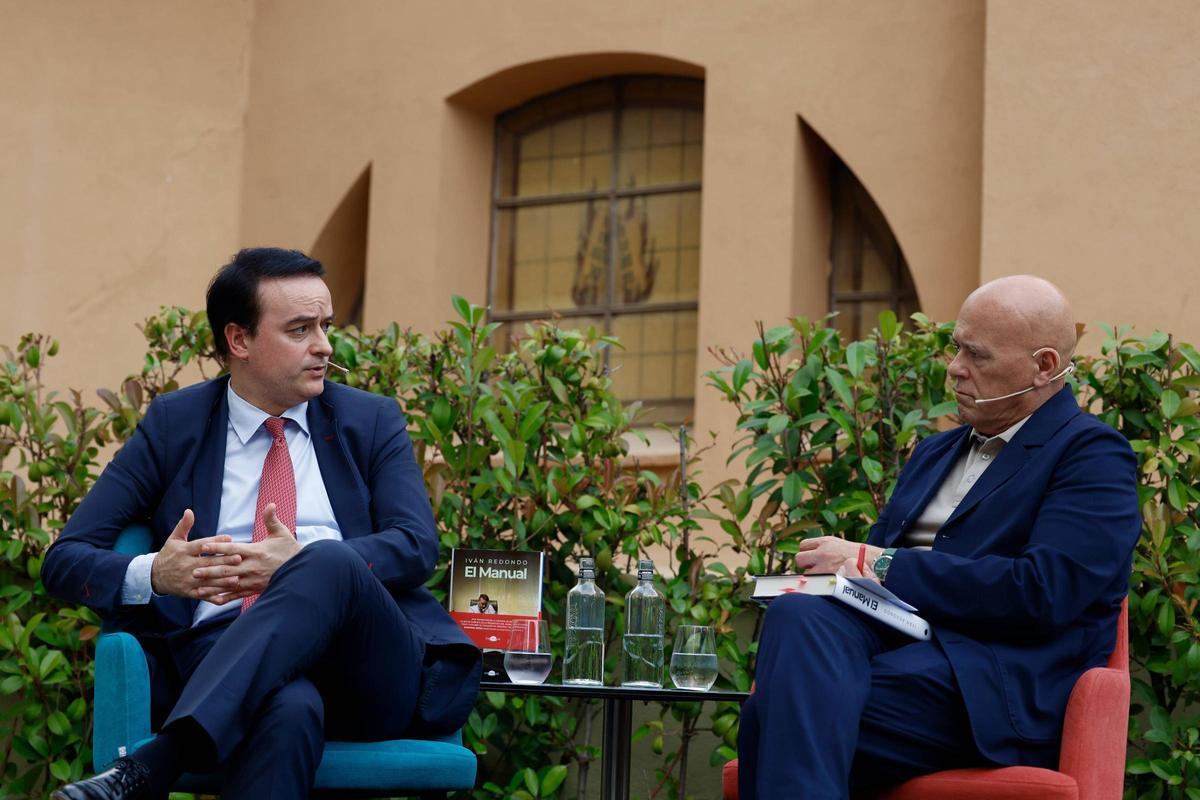 Iván Redondo y Joan-Carles Martí, en la presentación de 'El Manual'.