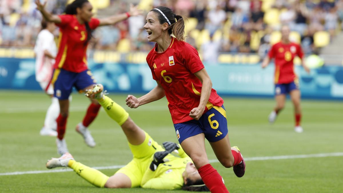 Aitana Bonmatí celebra su gol en el España - Japón.