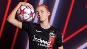 Laura Freigang, Eintracht