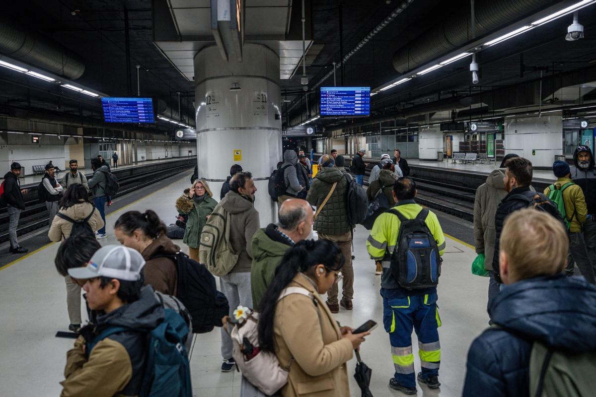 Entra en servicio el abono gratuito de Rodalies por el caos ferroviario