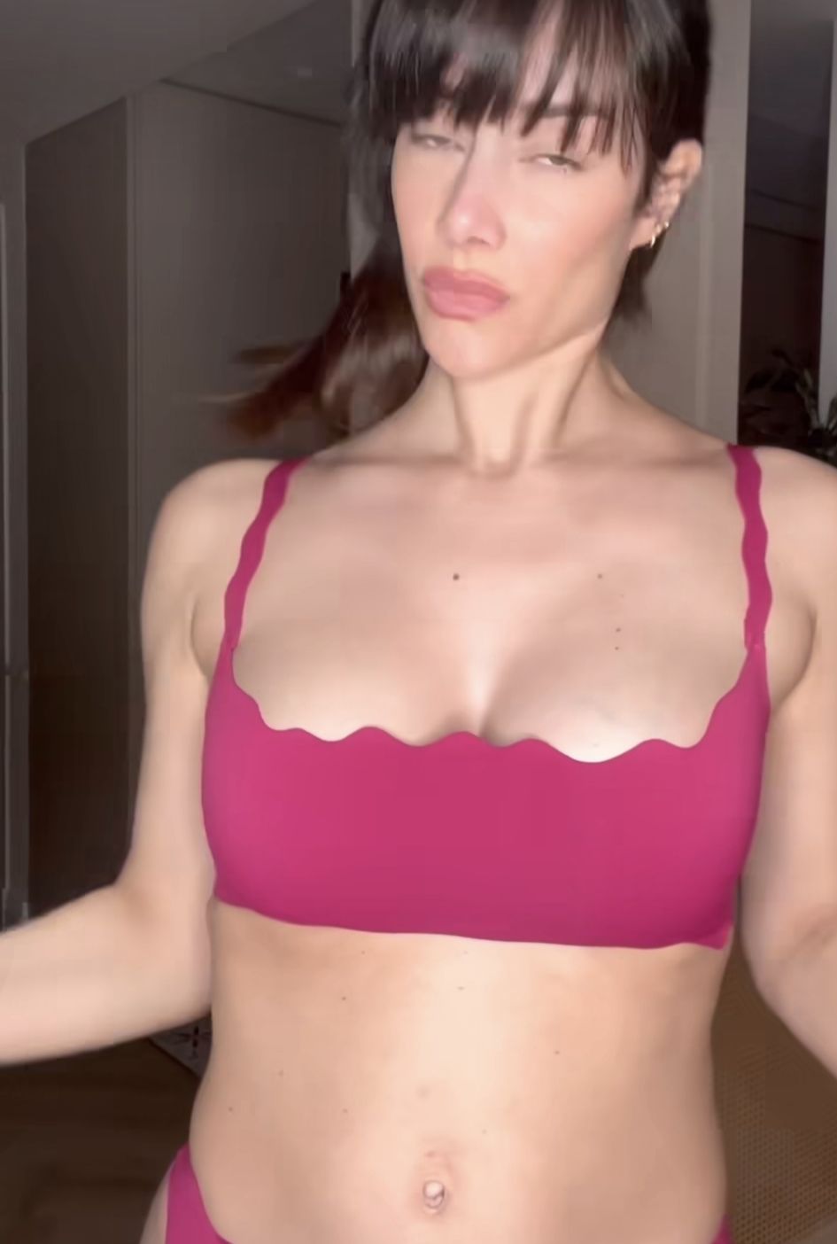 Adara Molinero muestra sus sensuales bikinis para Supervivientes 2023