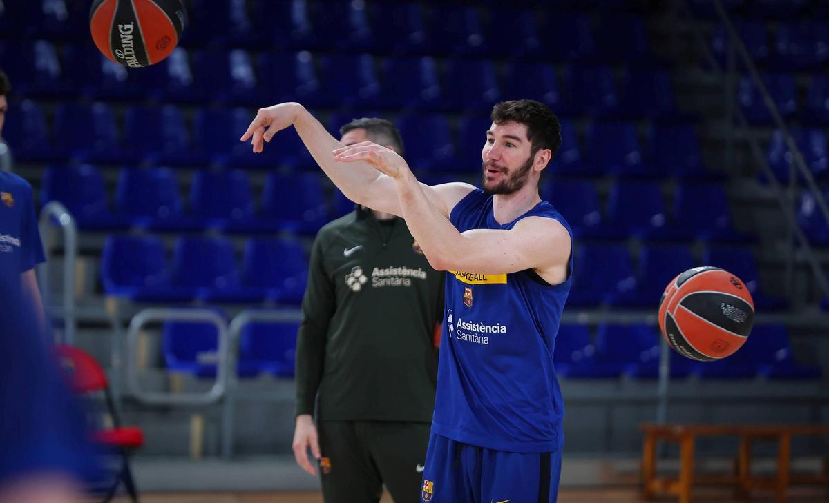 Brizuela, durante un entrenamiento del Barça en el Palau