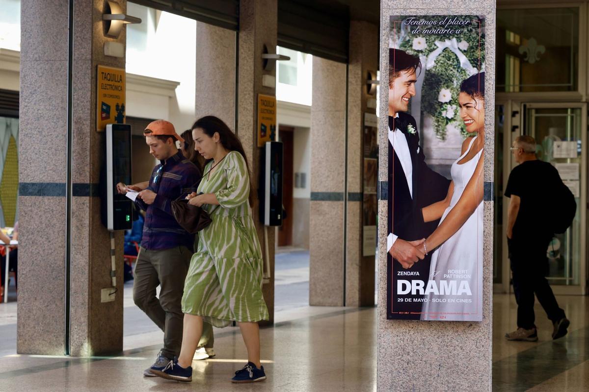 Rreportaje de fin de semana: Las propuestas experienciales le ganan la partida al Día del Espectador Cine cines Salas de Proyección Cine Lys VLC