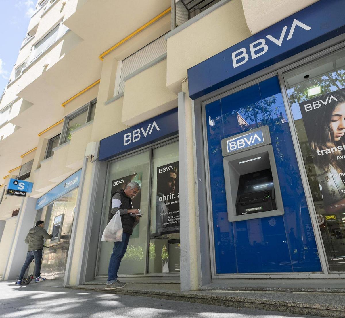 El Sabadell rebutja l’oferta de fusió del BBVA i aposta per continuar en solitari