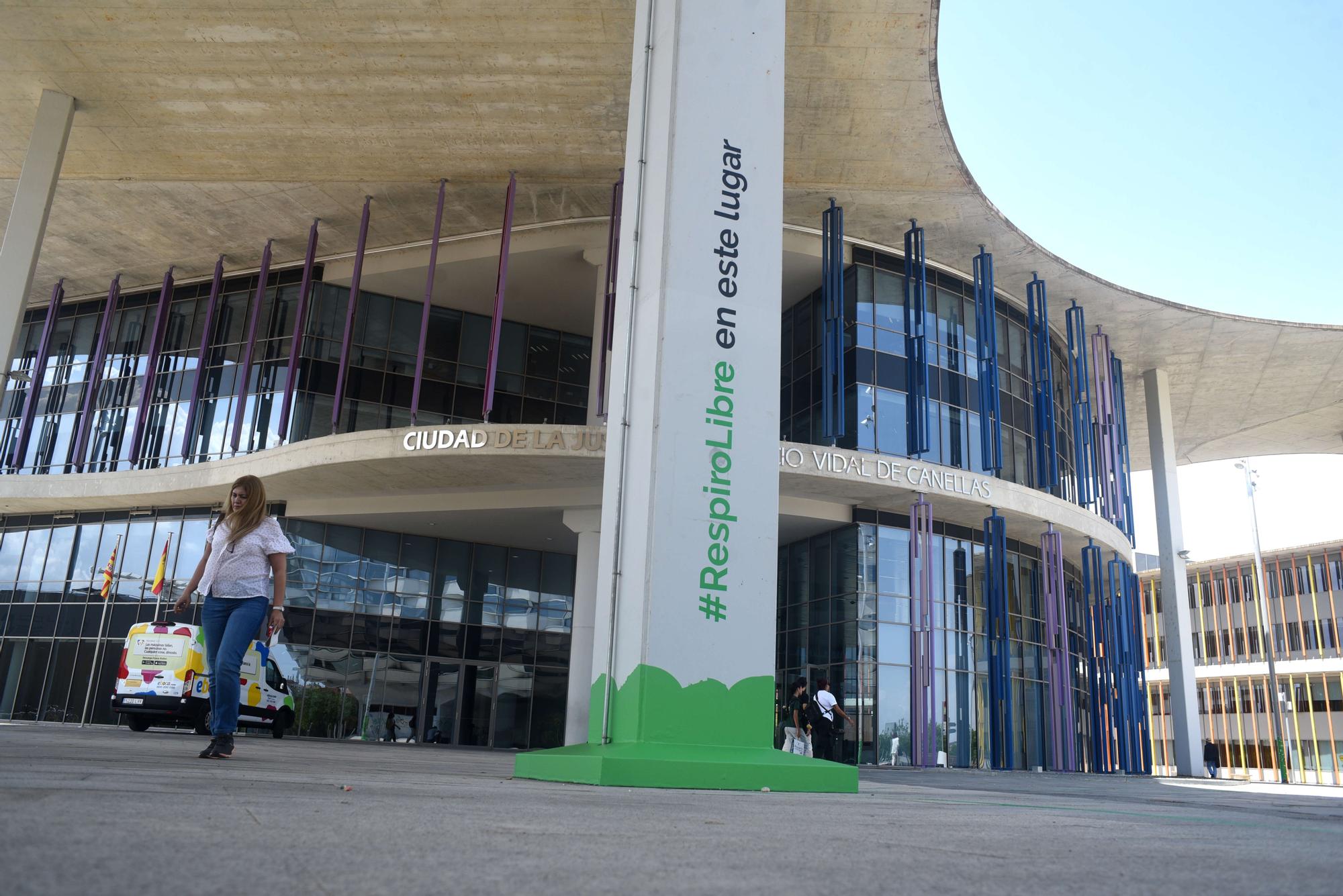 Así es el primer espacio de tránsito público sin humo de Zaragoza