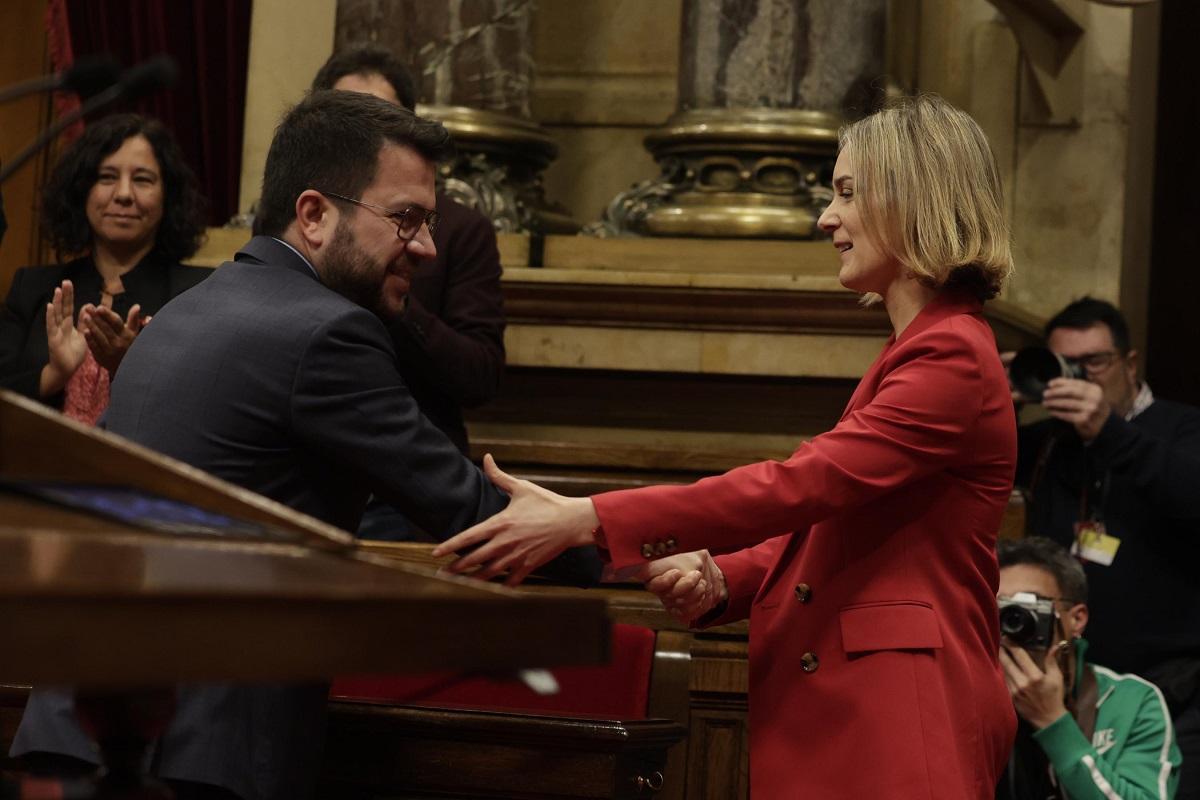 El president de la Generalitat, Pere Aragonès, y la líder de los Comuns en el Parlament, Jéssica Albiach