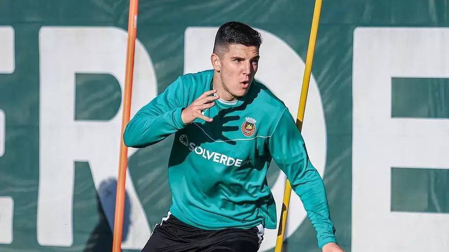El centrocampista Martim Neto apunta a ser el quinto refuerzo del Elche