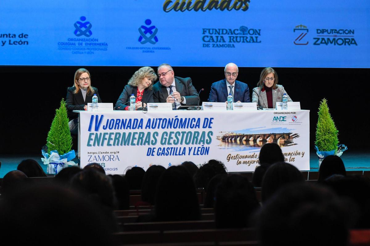 IV Jornada Autonómica de Directivos de Enfermería de Castilla y León en el Teatro Ramos Carrión de Zamora
