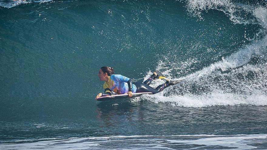 Arucas pone coto a la presencia incontrolada de escuelas de surf
