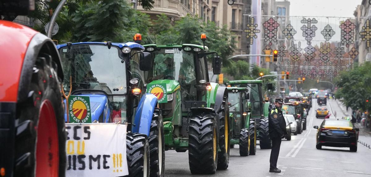 Marxa de tractors en defensa del Parc Agrari del Llobregat