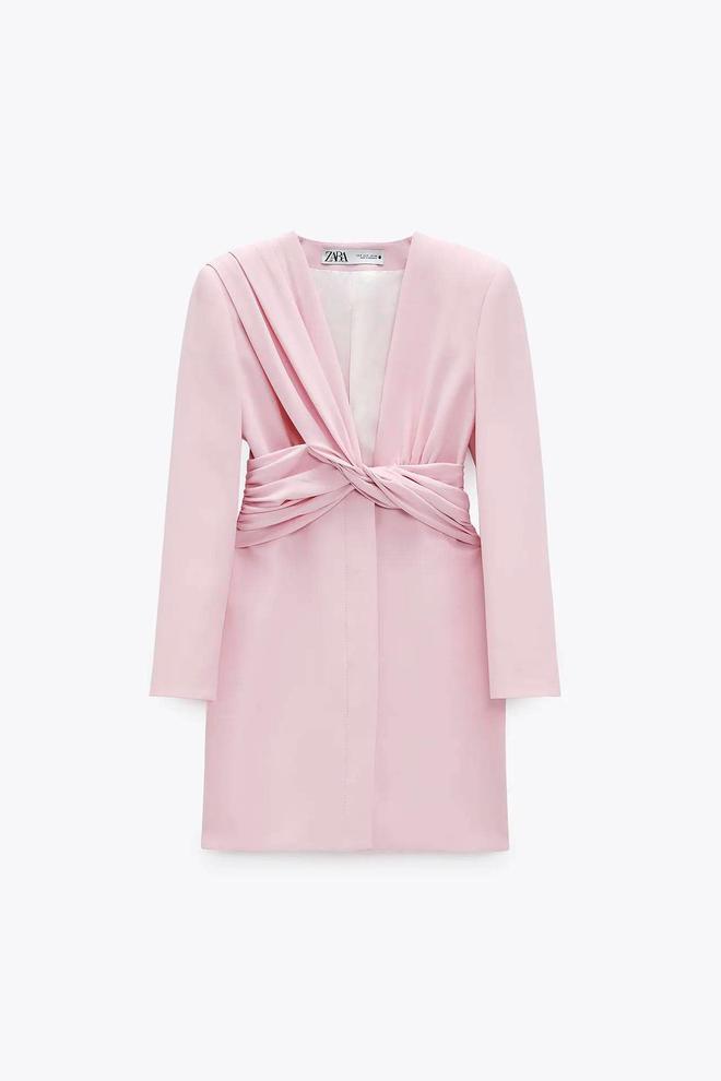 Vestido chaqueta de Zara (precio: 69,95 euros)