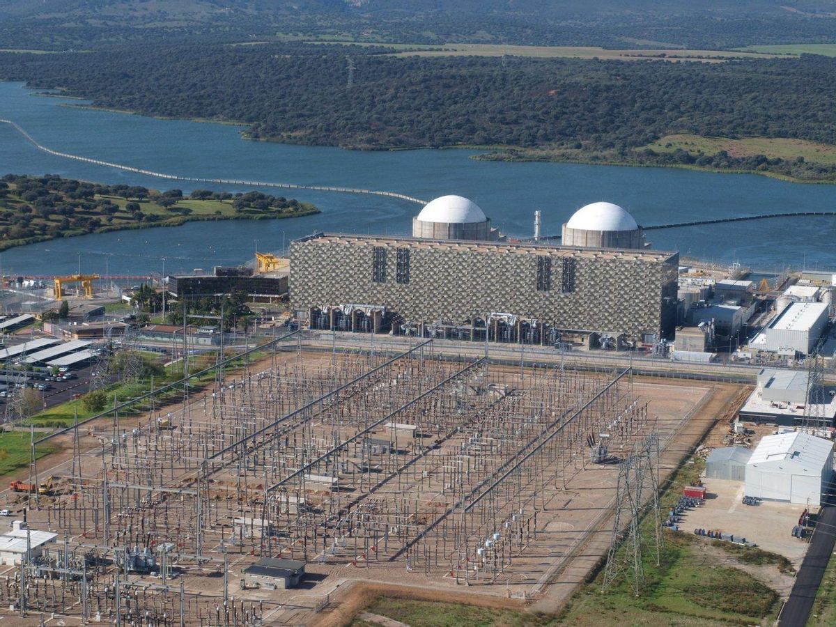 Vista de la central nuclear de Almaraz