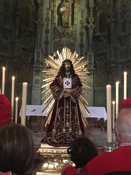 Málaga venera al Cristo de Medinaceli