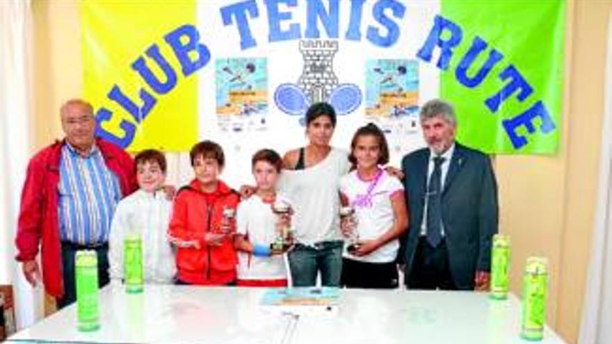 Laura Luque y Juan Graciano vencen en benjamines