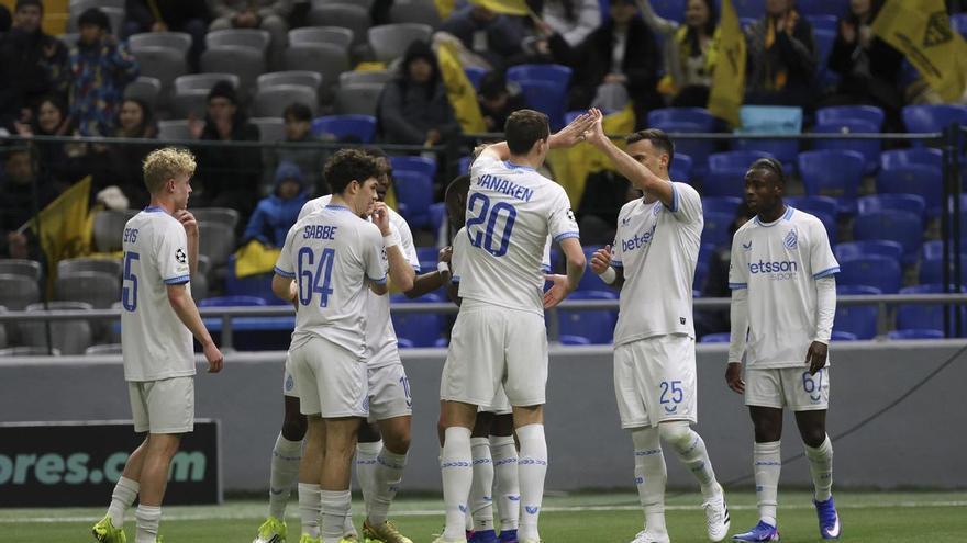 Sin sorpresas en Kairat: El Brujas goleó a los locales