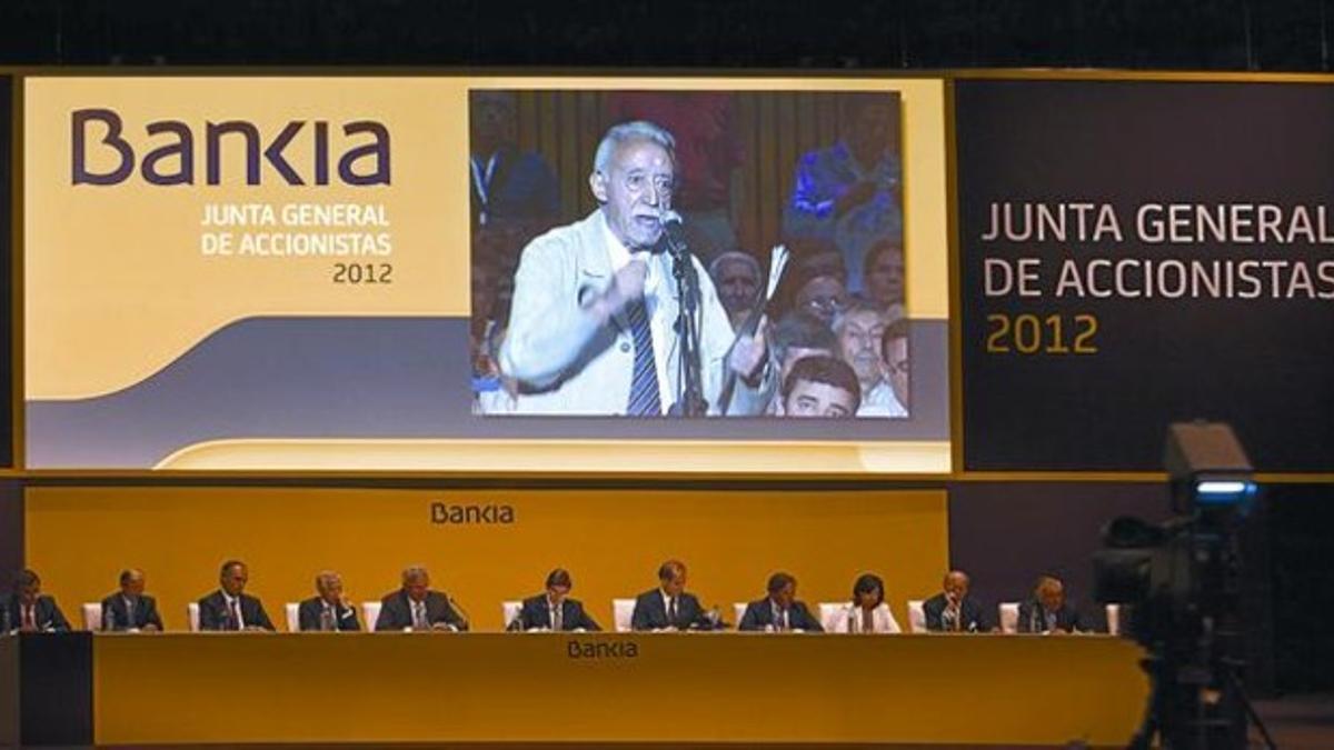 Goirigolzarri preside la junta de Bankia realizada en Valencia, en la que se registraron diversos momentos de crispación.