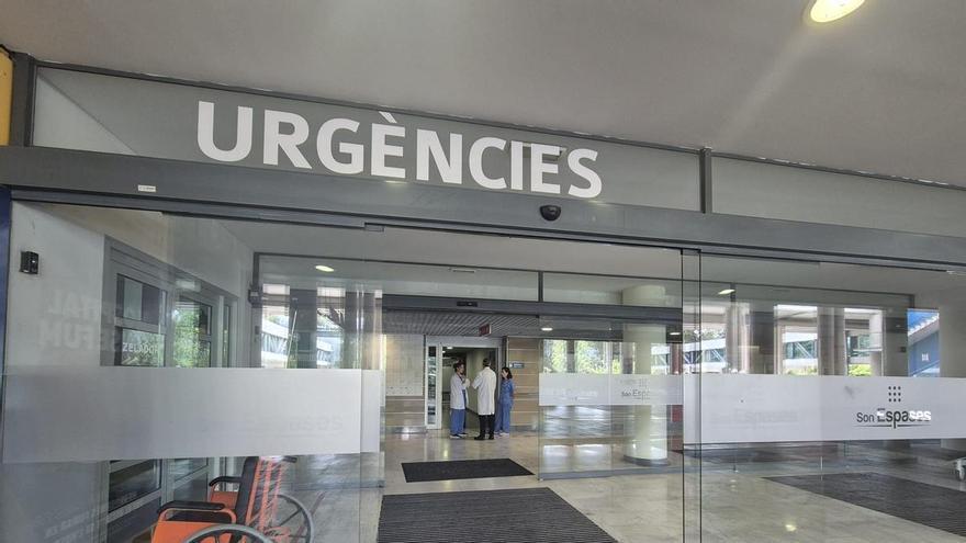 Son Espases vuelve a colapsar: más de 70 pacientes esperan cama en Urgencias y derivan ambulancias a Son Llàtzer