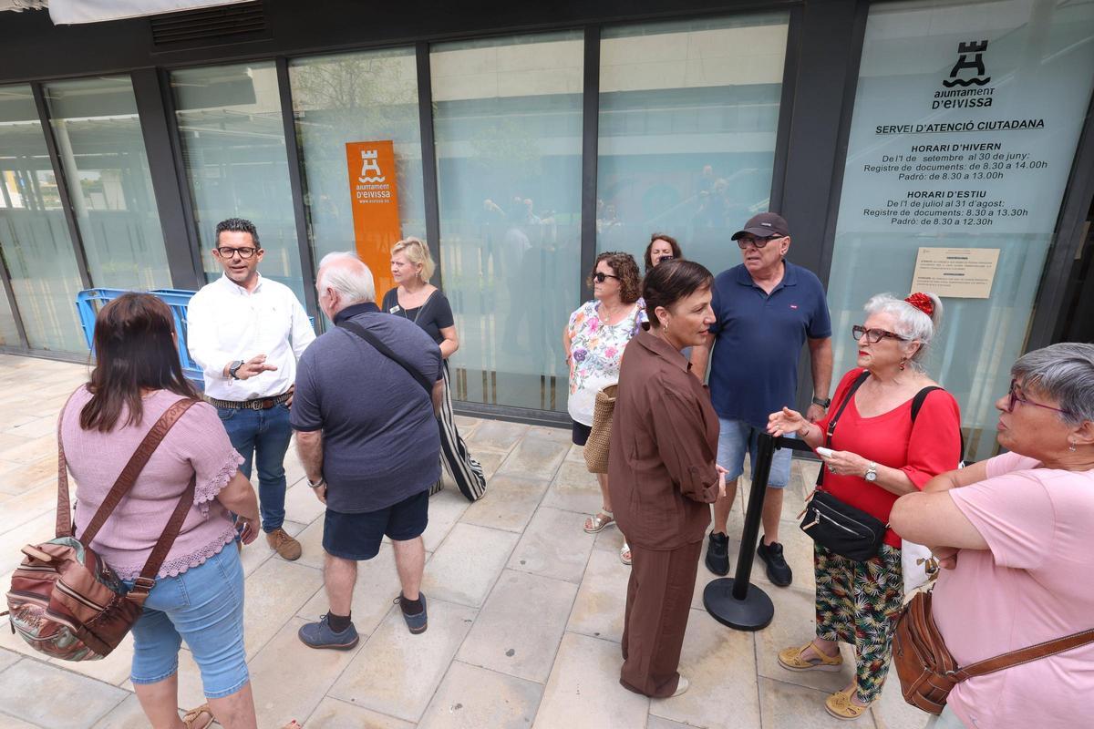 La movilización de los vecinos de Ibiza en contra del microparking en sa Real, en imágenes