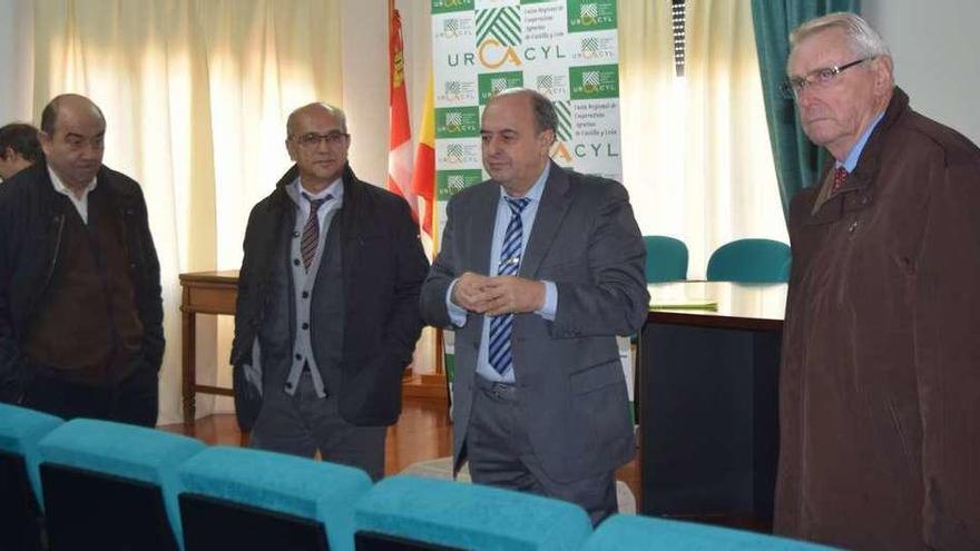 Lorenzo Más, Feliciano Ferrero e Isidro Tomás (de derecha a izquierda) en las jornadas de Alcañices.