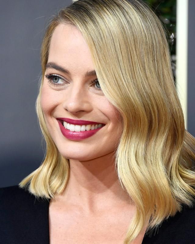 ¿Alguien duda del poder de un labio rojo? Margot Robbie, no