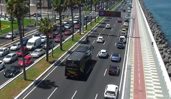 Retenciones de tráfico en la Avenida Marítima (28/05/17)