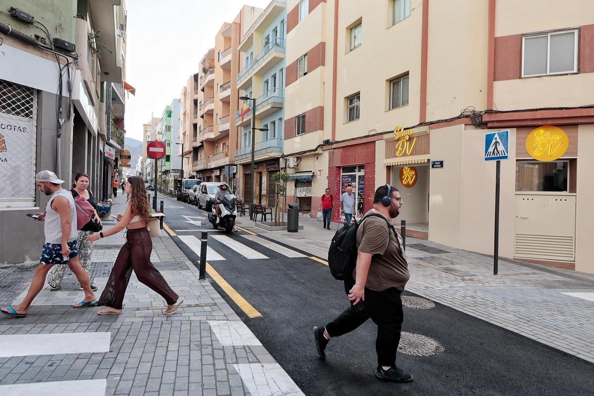 Apertura al tráfico de la calle de La Rosa, Santa Cruz de Tenerife