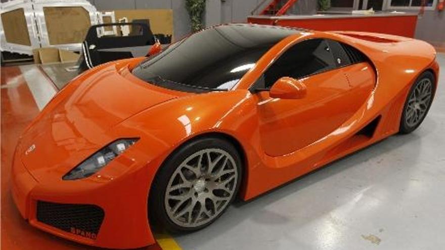 El diseño, el desarrollo y la fabricación del 80% del coche se realiza en los talleres de GTA Motor en Loriguilla. Fernando Bustamante