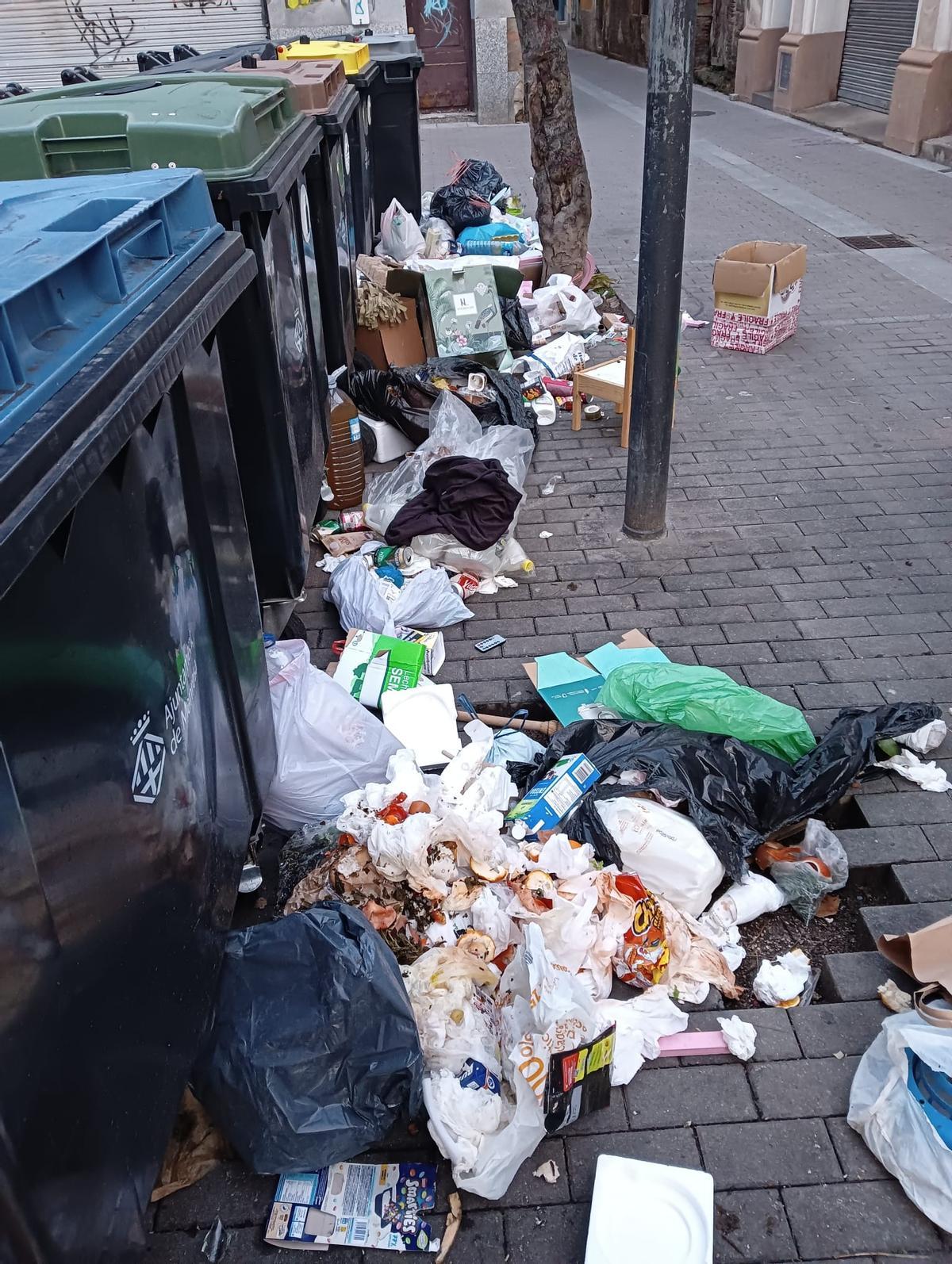 Brutícia fora dels contenidors