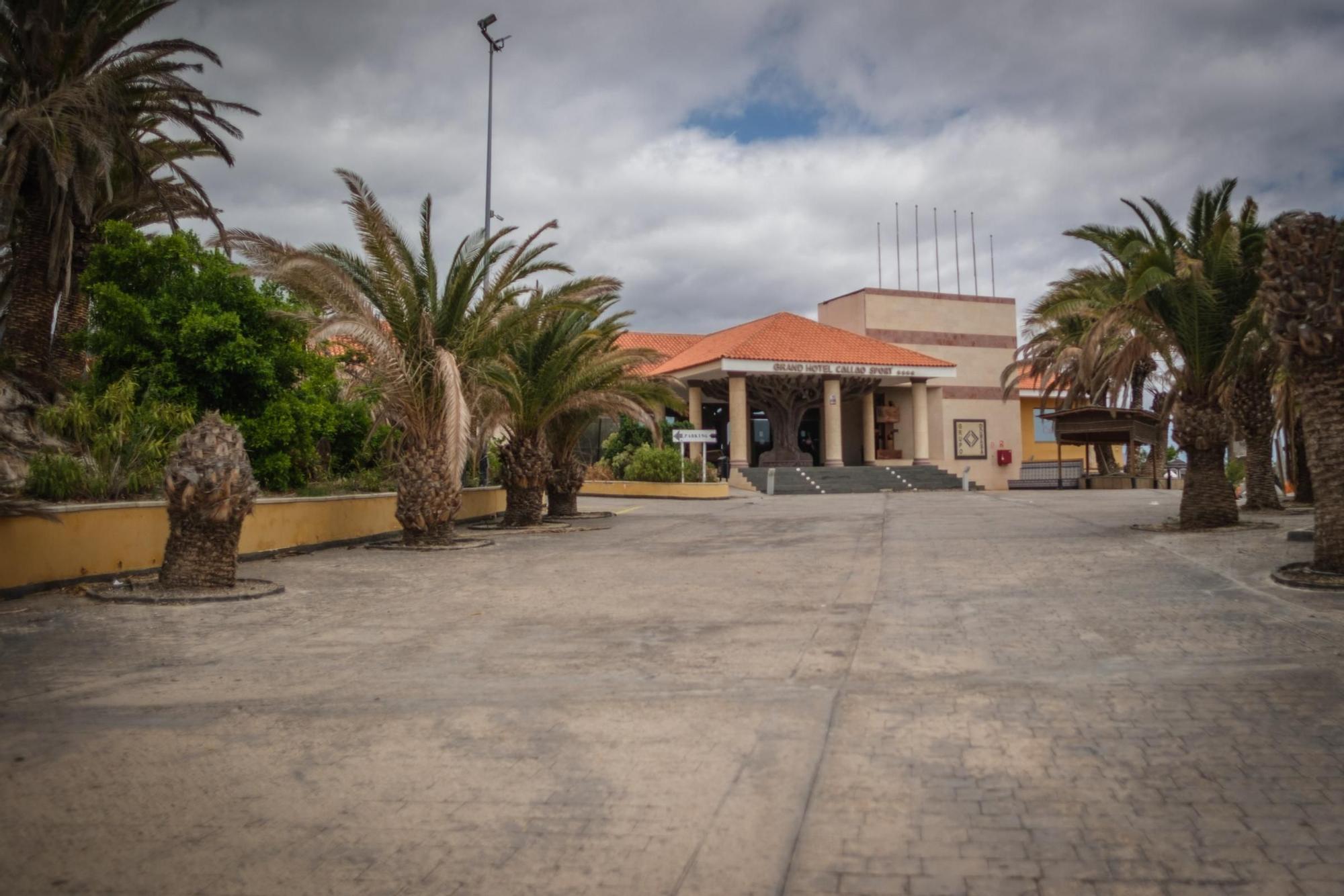 Hotel tomado por okupas en el sur de Tenerife