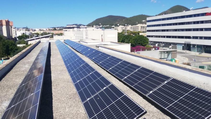 Placas solares en sa Graduada.