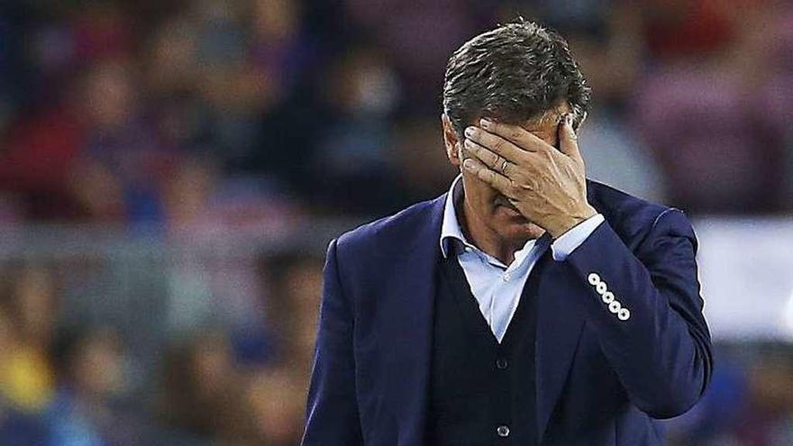 Michel, ayer en el Camp Nou.