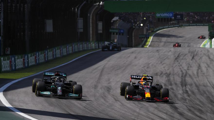 Lewis Hamilton y Max Verstappen.