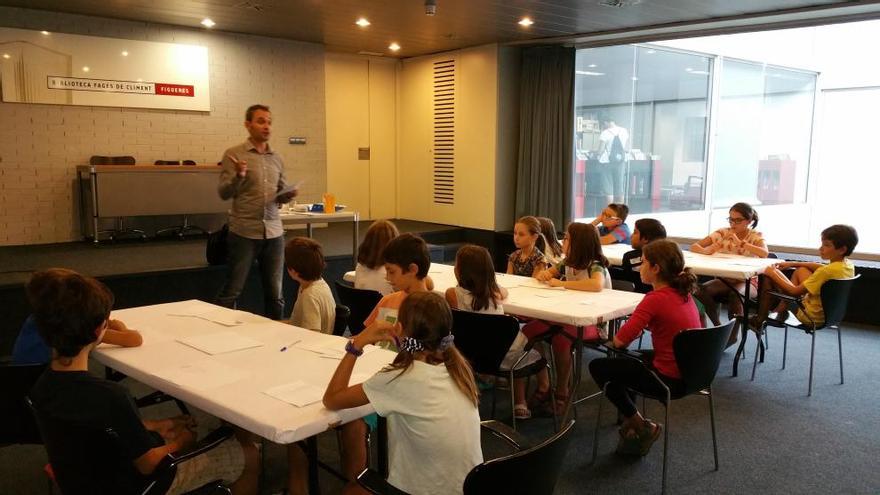 El taller s&#039;ha fet a la biblioteca de Figueres.