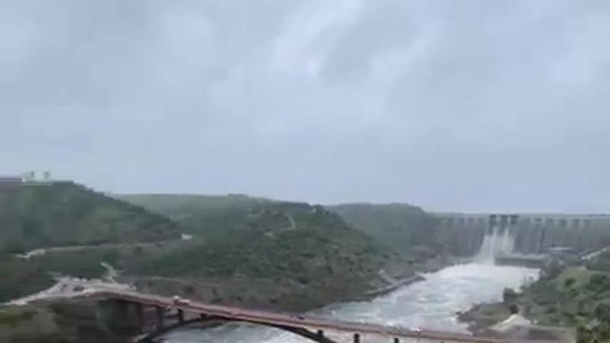 Los embalses de Alcántara y La Serena cogen en solo un día el agua que consumen los extremeños en cuatro años