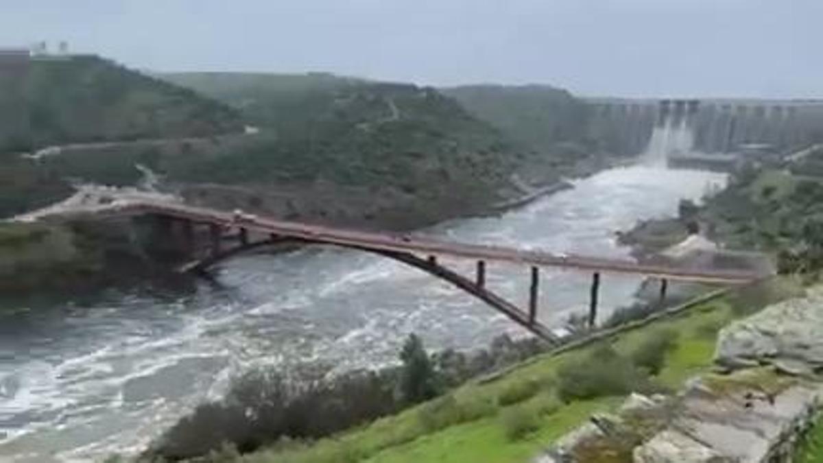 Los embalses de Alcántara y La Serena cogen en solo un día el agua que consumen los extremeños en cuatro años
